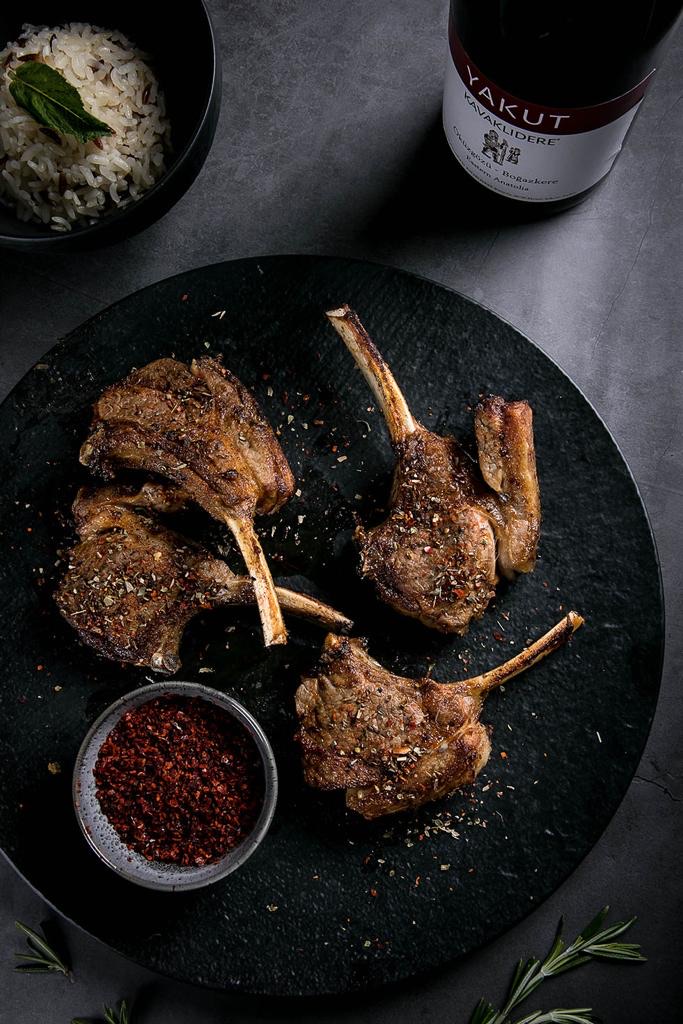 Lezzet restaurant dining